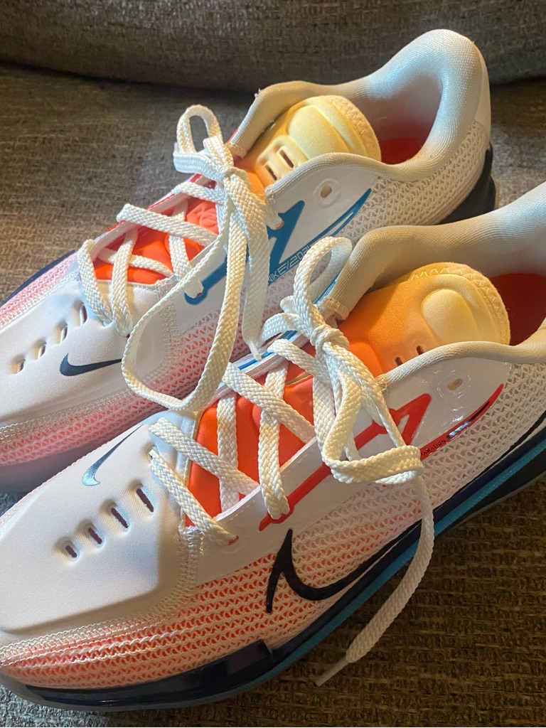 Nike Air Gt Zoom White Black Laser Blue In